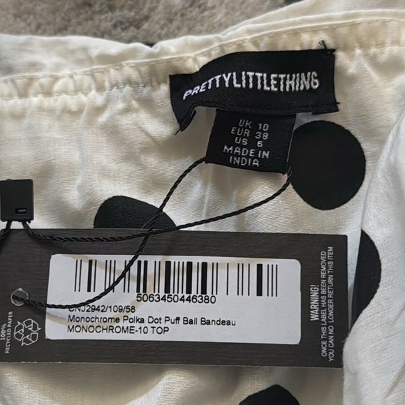 Pretty Little Thing Monochrome Polka Dot Puff Ball Bandeau Top - Picture 3 of 3